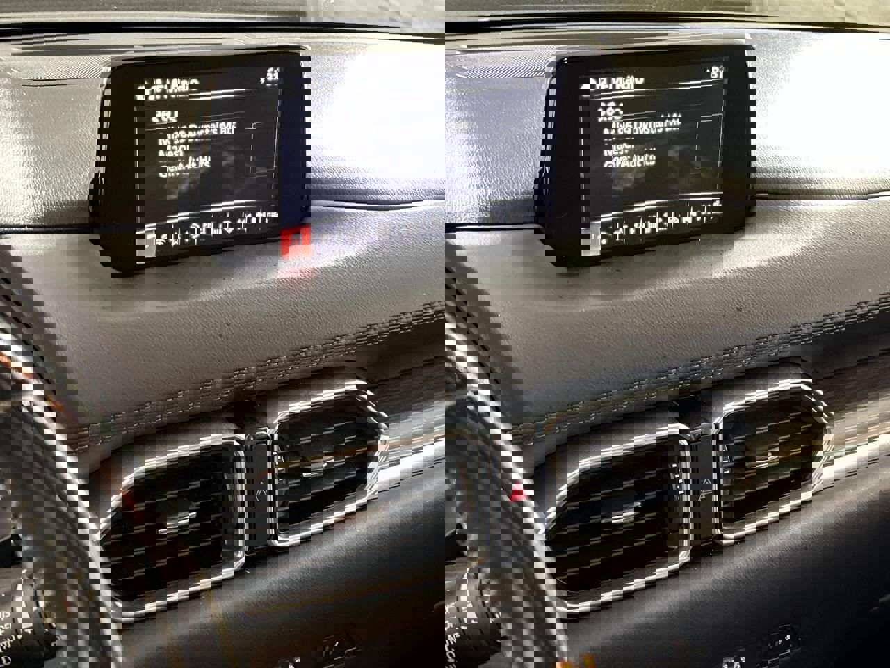 Used 2018 MAZDA CX-5 Grand Touring w/ Premium Package image 18