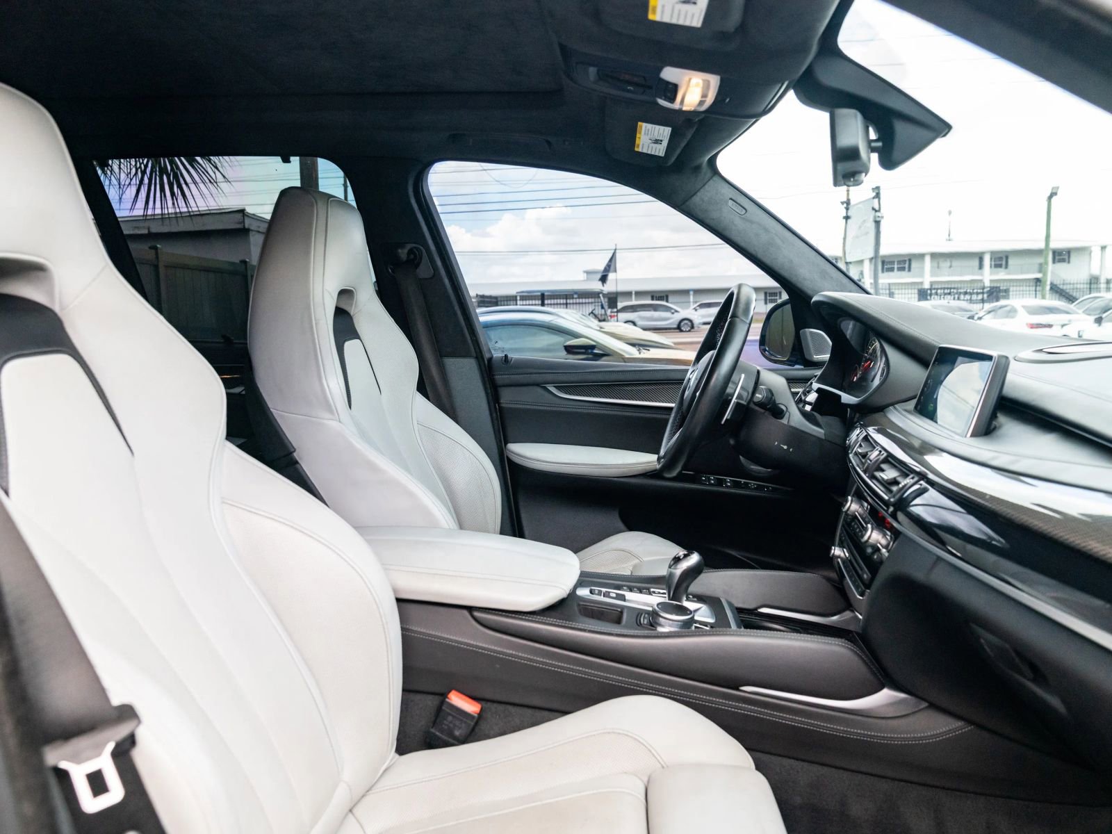 Used 2017 BMW X5 M image 37