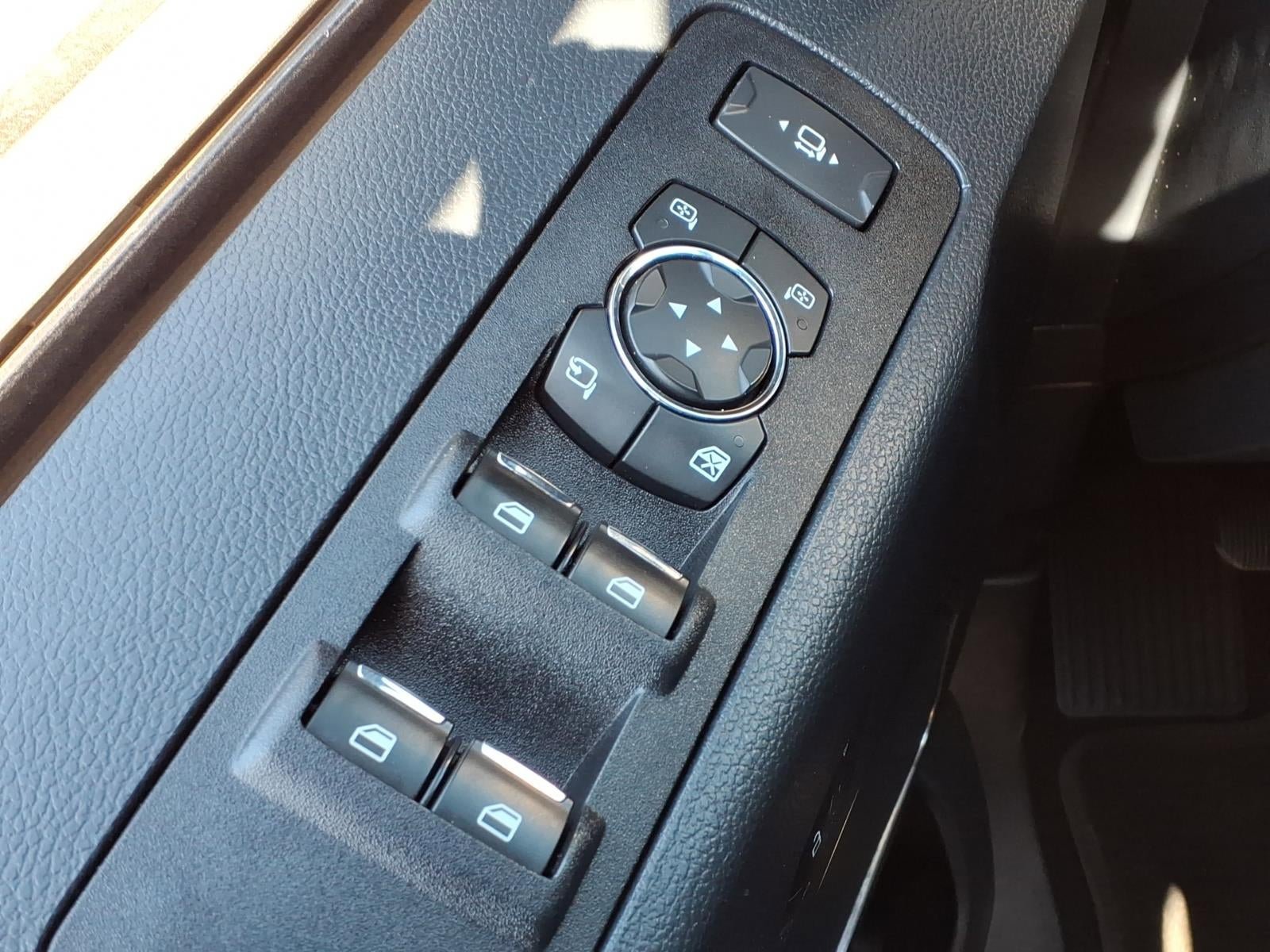 Used 2022 Ford F450 Platinum w/ FX4 Off-Road Package AWD/4WD image 24
