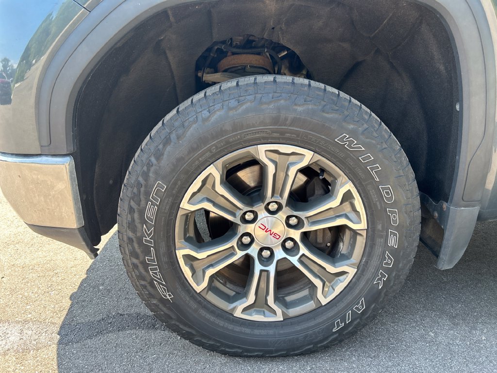 Used 2019 GMC Sierra 1500 SLE w/ X31 Off-Road Package AWD/4WD image 11