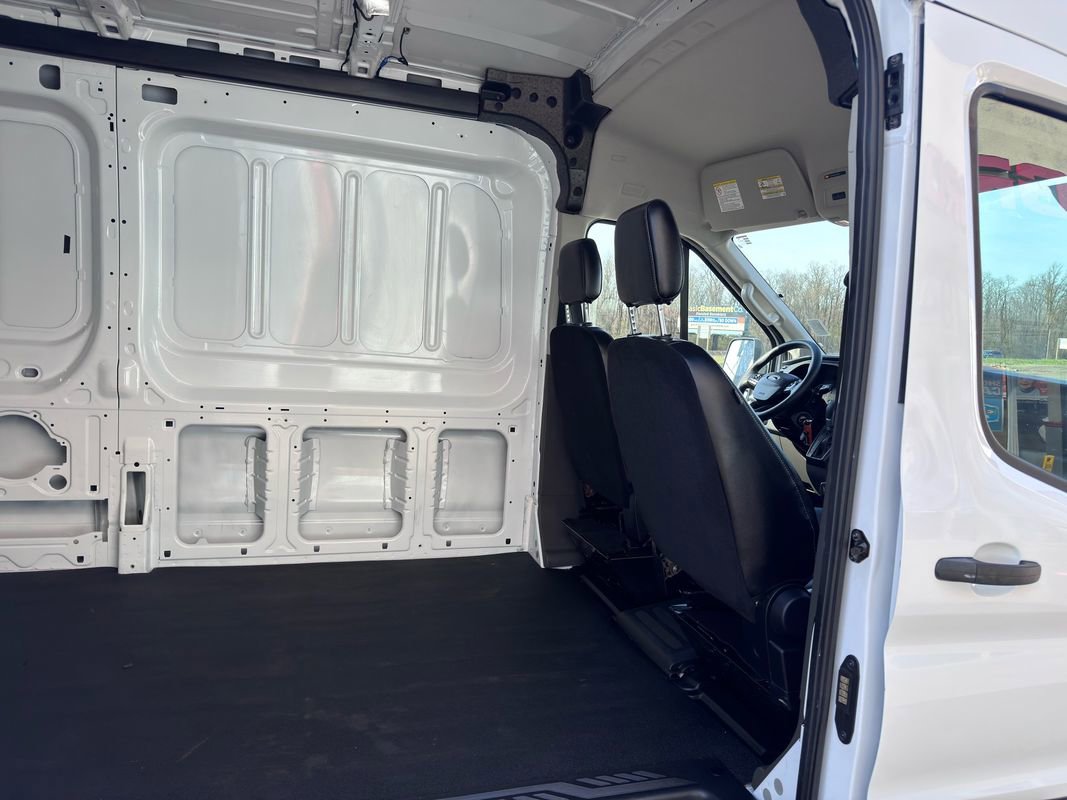 Used 2025 Ford Transit 250 Medium Roof RWD image 31