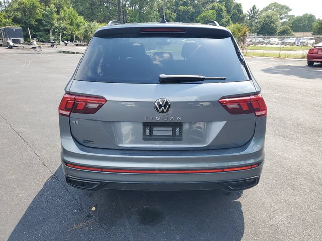 Used 2022 Volkswagen Tiguan SE R-Line FWD image 5