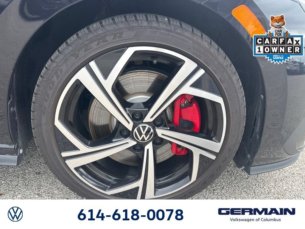 Used 2024 Volkswagen GTI SE FWD image 11