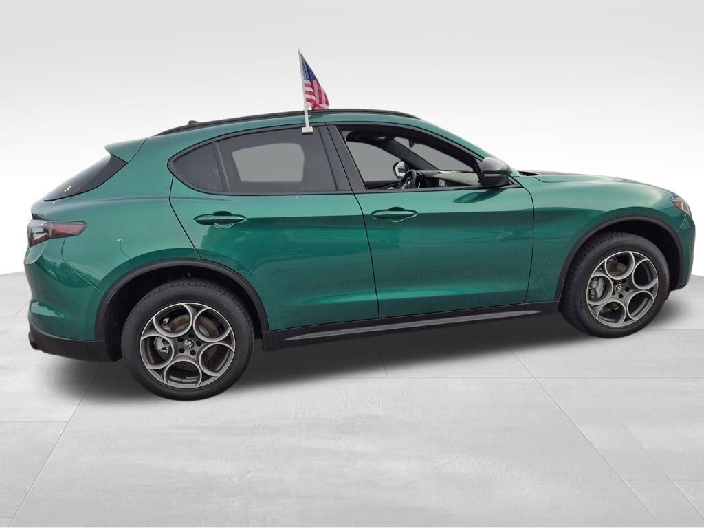 New 2025 Alfa Romeo Stelvio Sprint w/ Convenience Package image 9