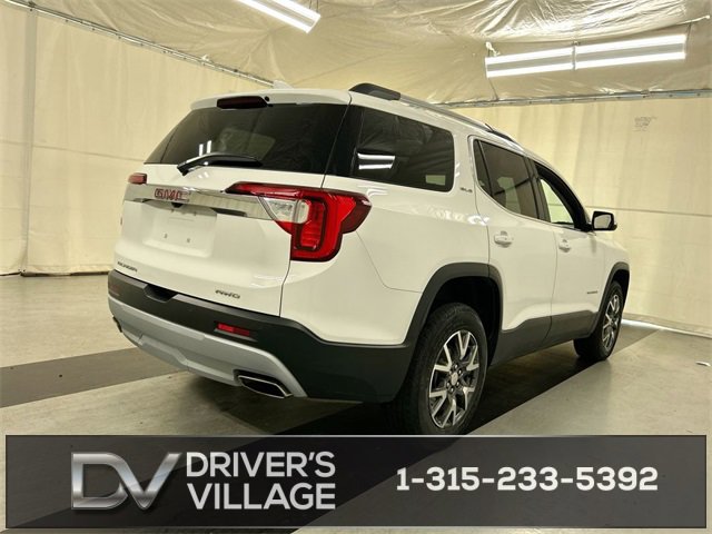 Used 2023 GMC Acadia SLE w/ Driver Convenience Package image 2