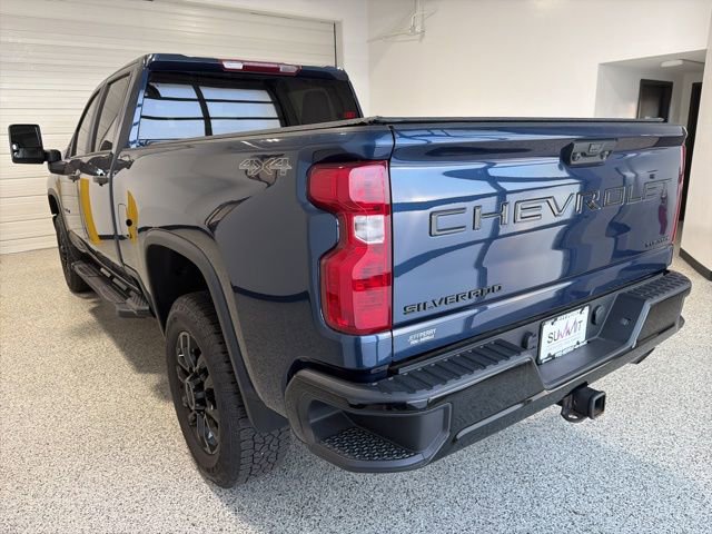 Used 2022 Chevrolet Silverado 2500 Custom w/ Custom Value Package AWD/4WD image 5