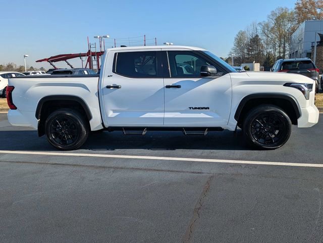 Used 2022 Toyota Tundra SR5 w/ SR5 Convenience Package image 3