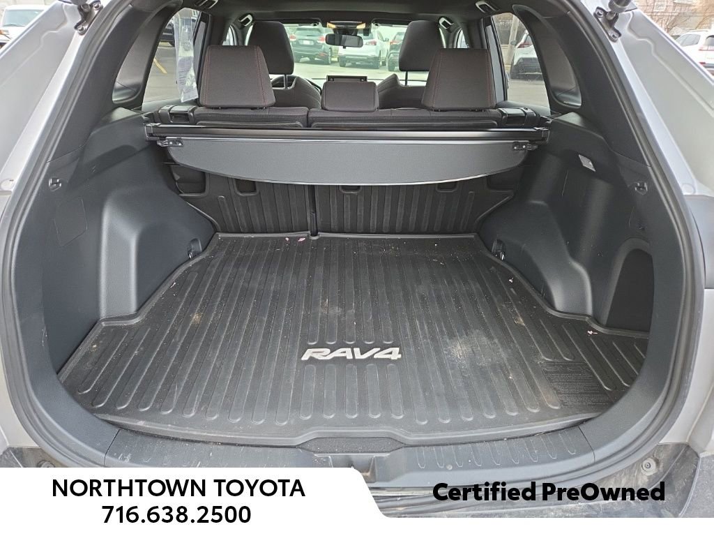 Used 2021 Toyota RAV4 SE w/ Weather & Moonroof Package image 10