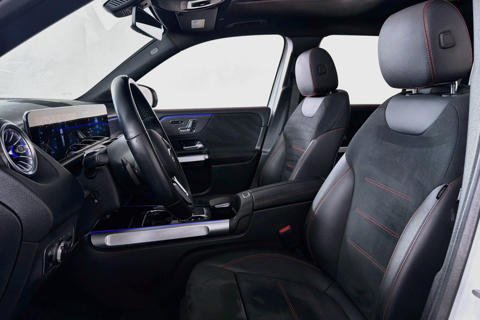 Certified 2023 Mercedes-Benz GLB 250 image 17