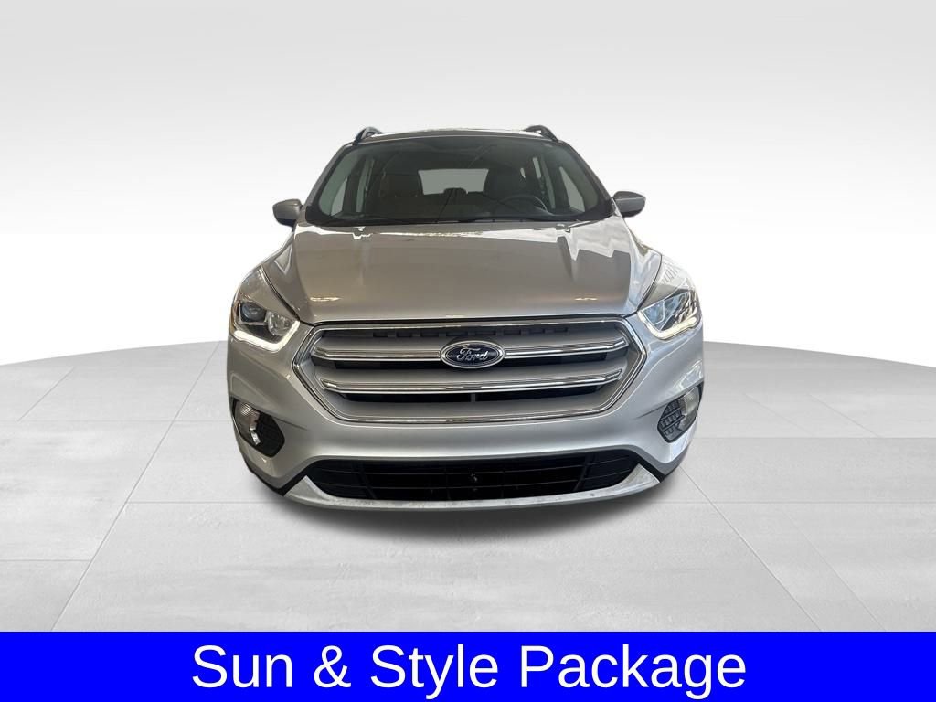Used 2019 Ford Escape SEL image 9