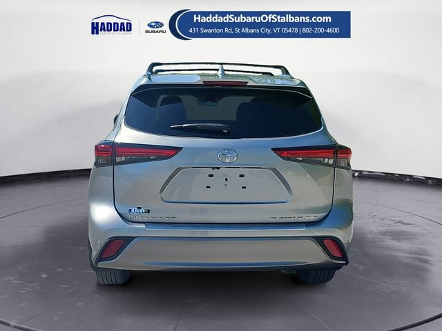 Used 2023 Toyota Highlander Platinum AWD/4WD image 4
