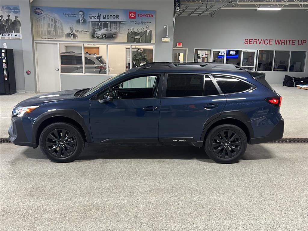 Used 2023 Subaru Outback Onyx Edition image 18