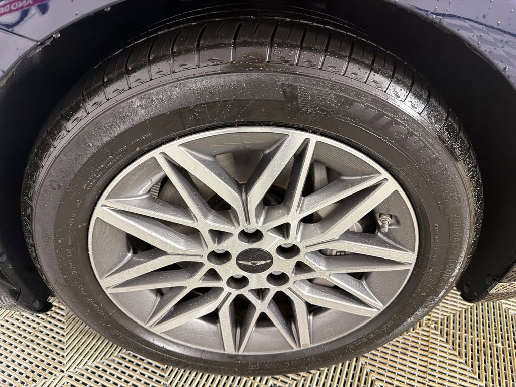 Used 2025 Genesis G80 2.5T image 12