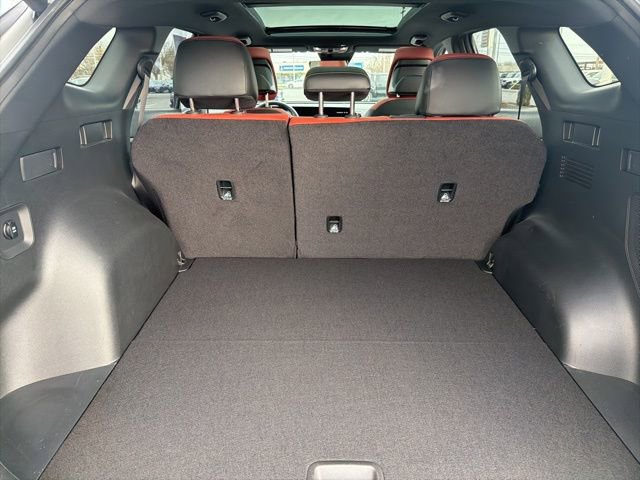 Used 2025 Kia Sportage SX image 36