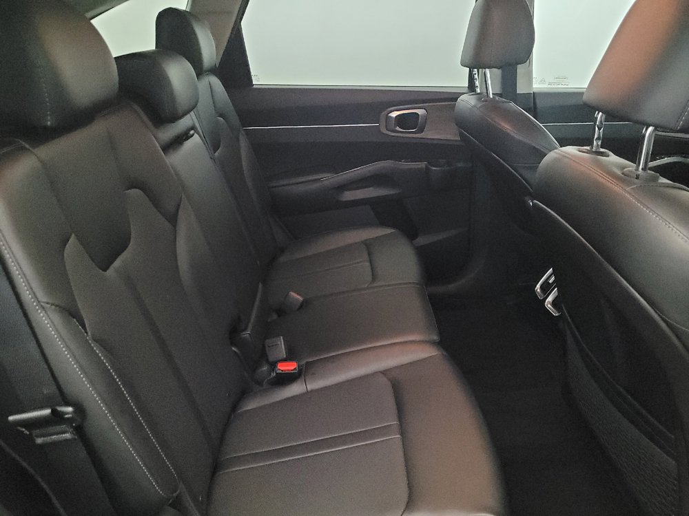 Used 2022 Kia Sorento S AWD/4WD image 19