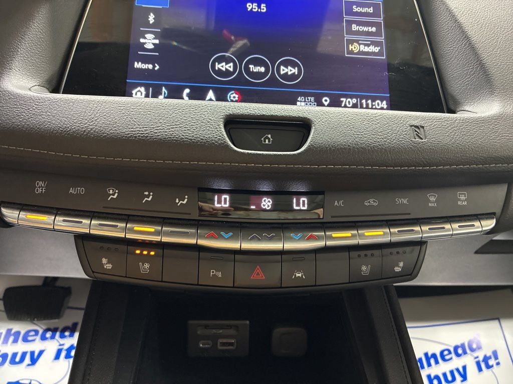 Used 2019 Cadillac XT4 Premium Luxury AWD/4WD image 21