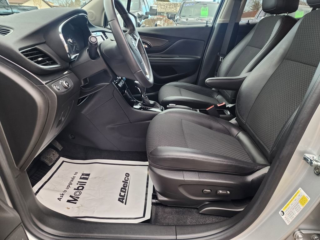 Certified 2022 Buick Encore Preferred image 27