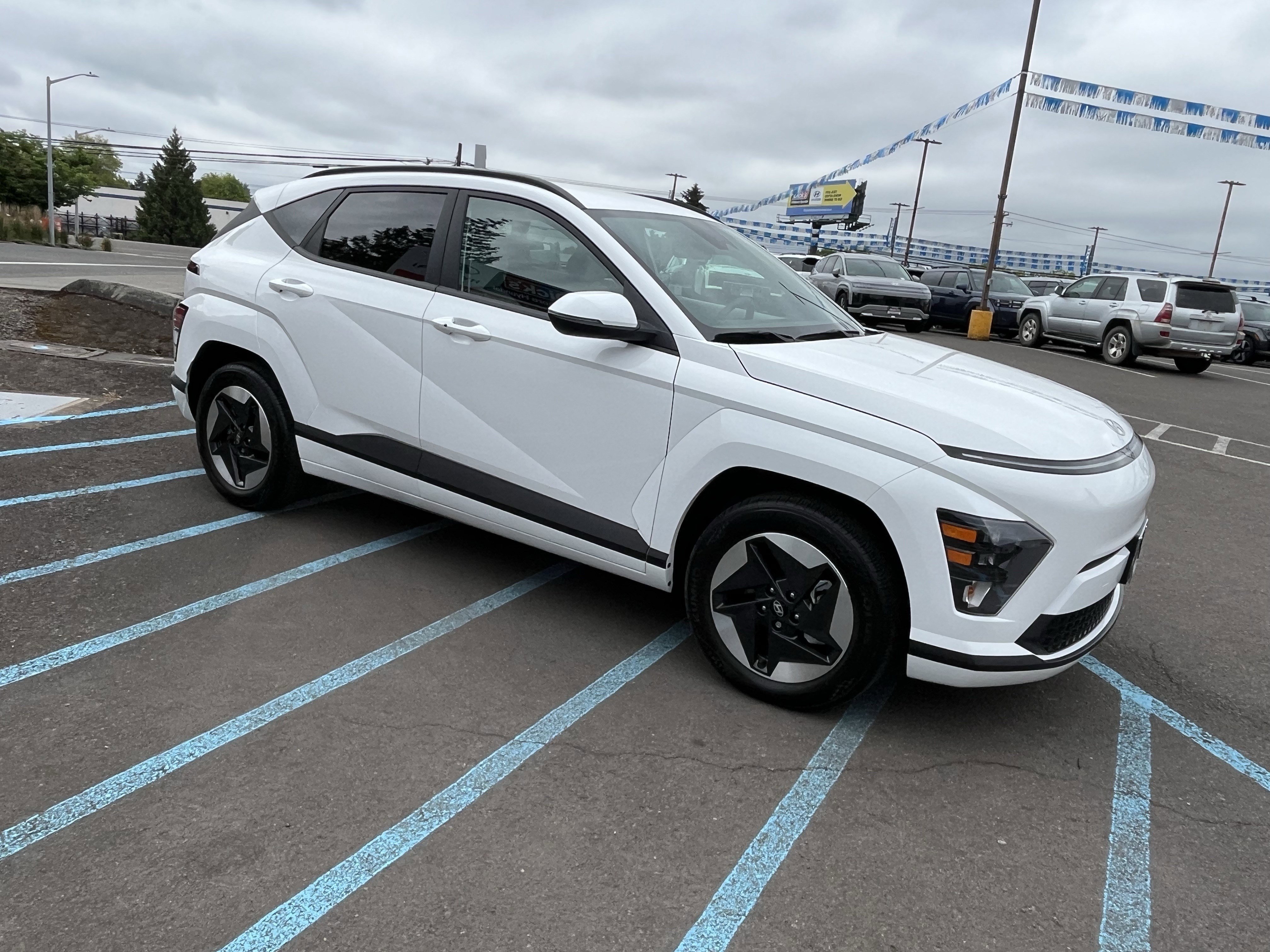 Certified 2024 Hyundai Kona SEL FWD image 7
