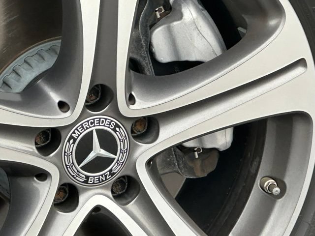 Used 2018 Mercedes-Benz E 300 4MATIC image 10
