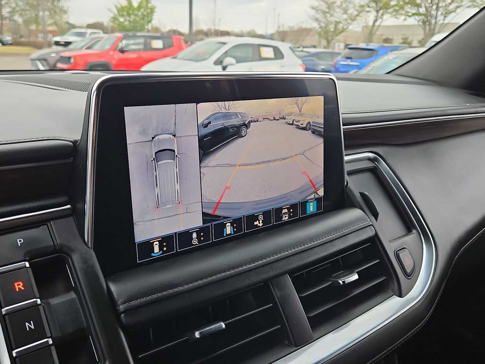 Used 2021 Chevrolet Tahoe High Country w/ Premium Package image 31