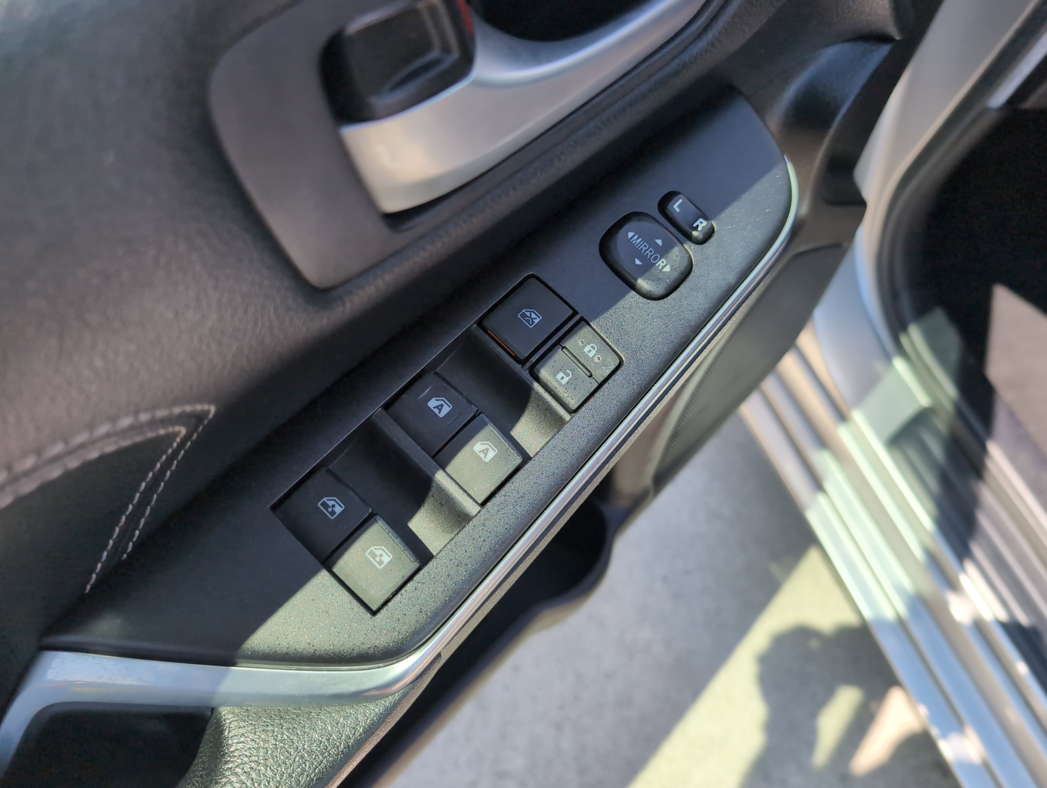 Used 2015 Toyota Camry XLE FWD image 15