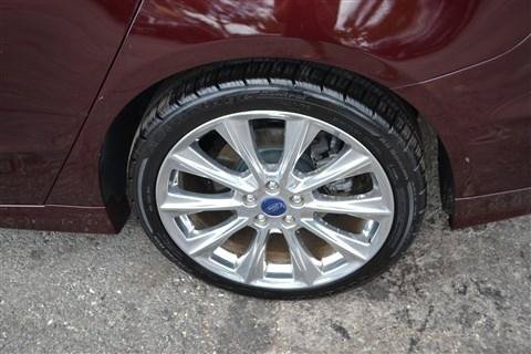 Used 2017 Ford Fusion Platinum AWD/4WD image 9