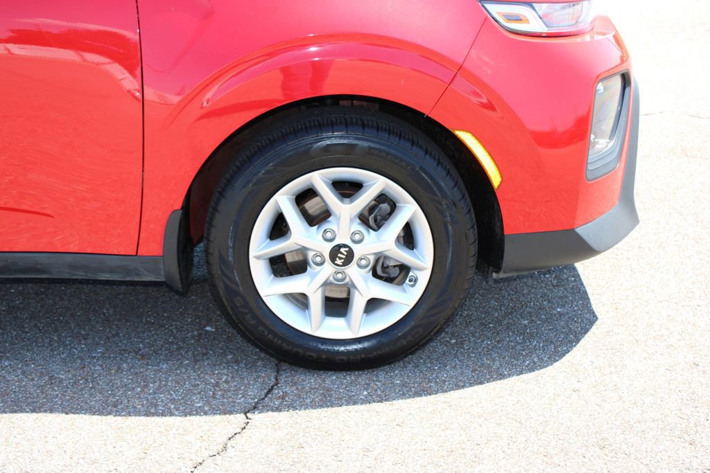 Used 2020 Kia Soul S FWD image 5