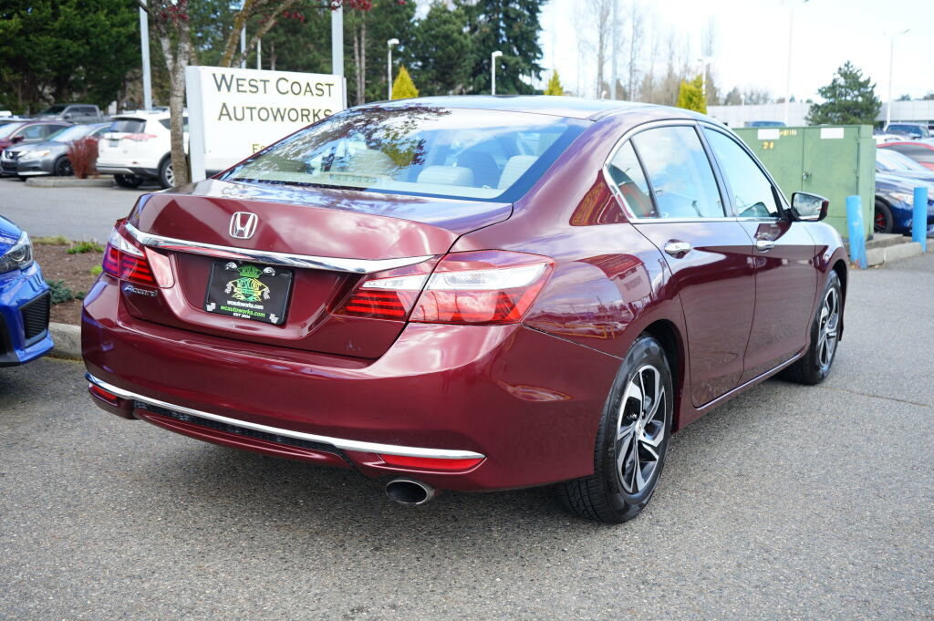 Used 2017 Honda Accord LX image 5