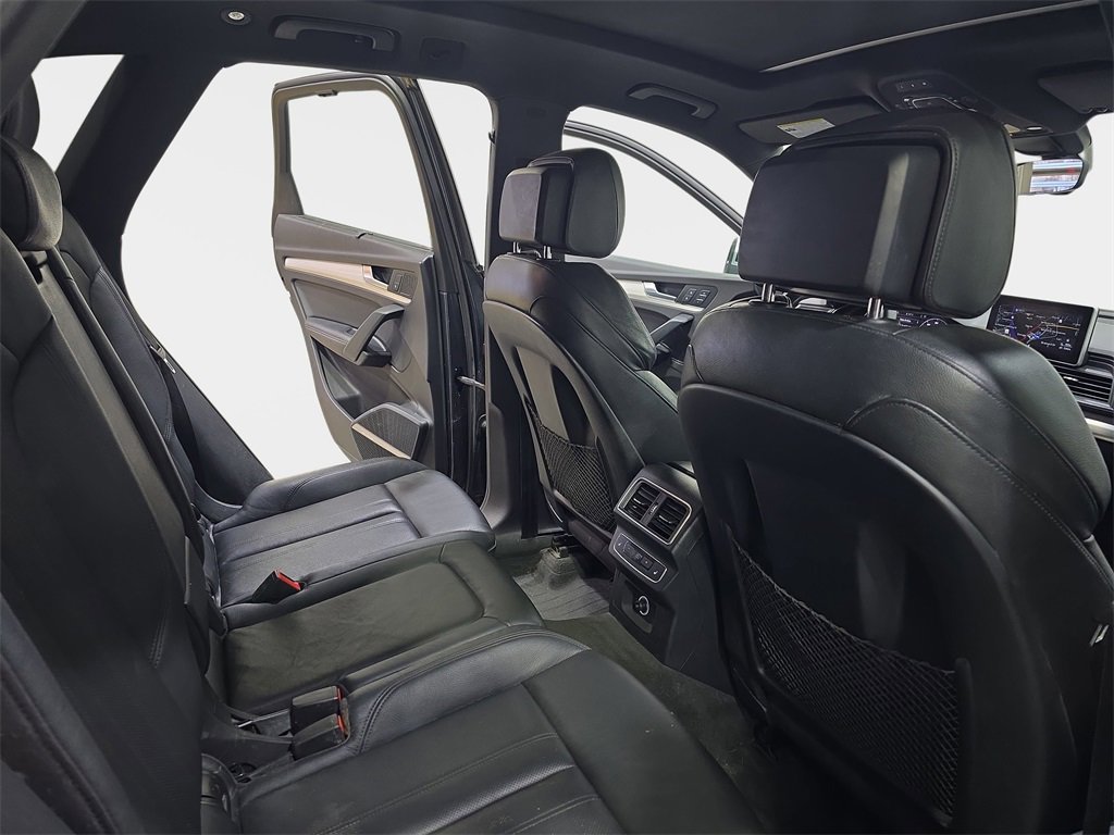 Used 2018 Audi SQ5 Prestige w/ Prestige Package image 13