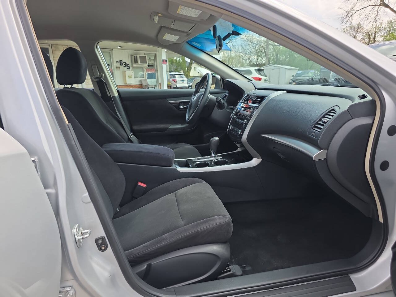 Used 2013 Nissan Altima 2.5 S FWD image 27