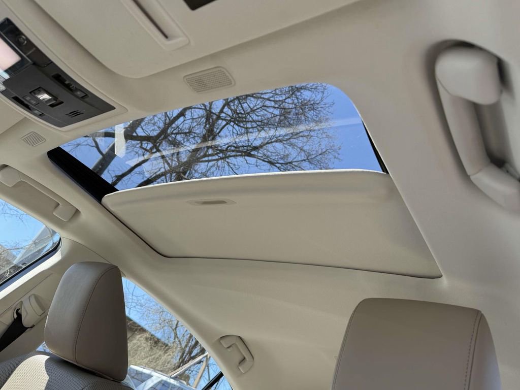 Used 2019 Lexus ES 350 w/ Premium Package image 30