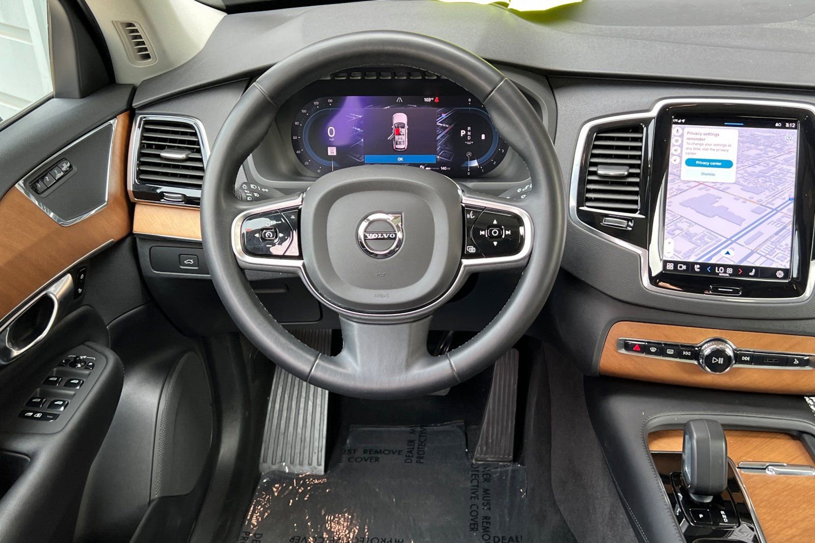 Used 2023 Volvo XC90 B5 Plus AWD/4WD image 15