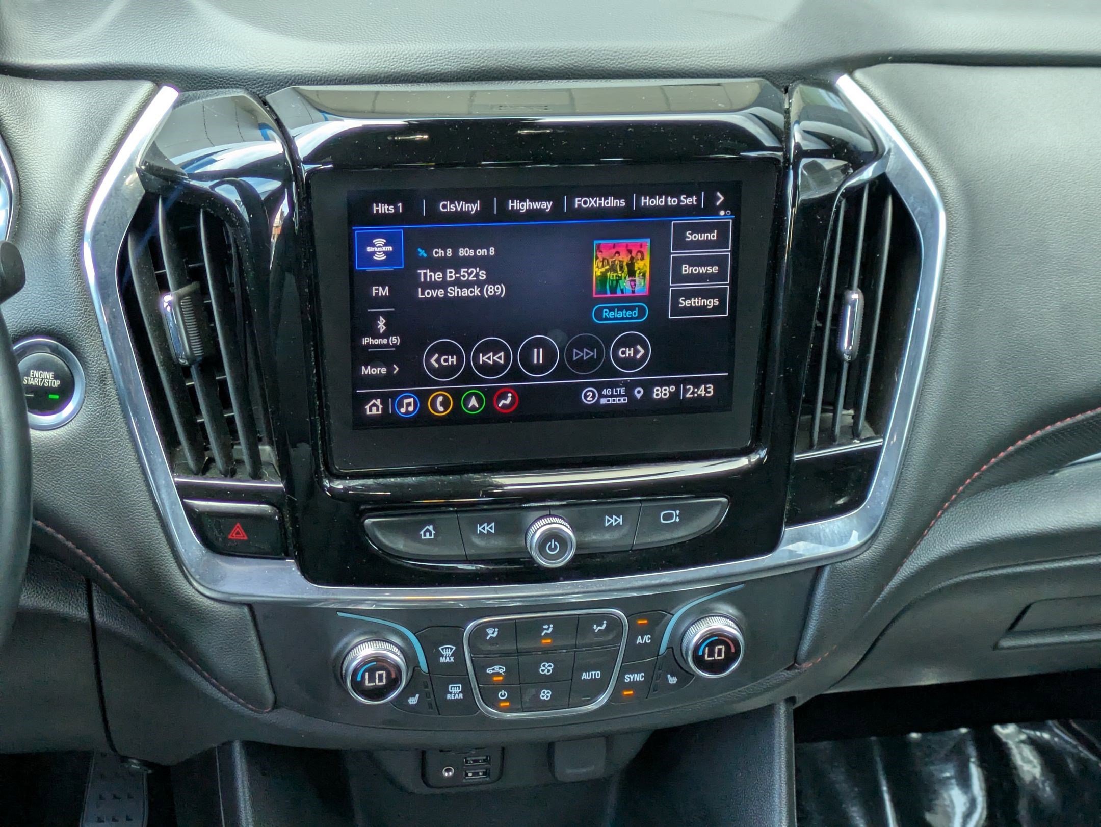 Certified 2023 Chevrolet Traverse RS w/ LPO, Floor Liner Package image 18