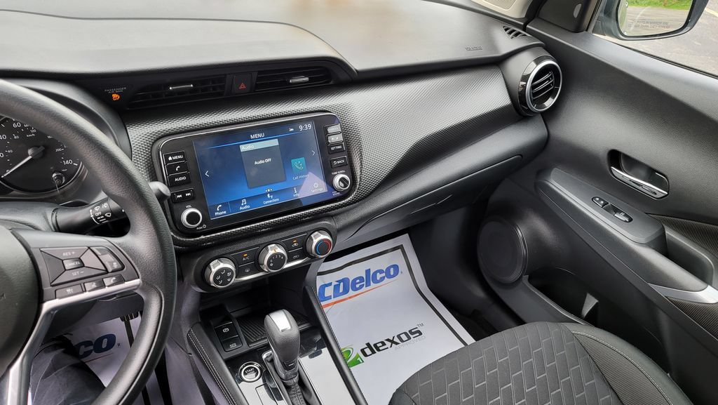 Used 2024 Nissan Kicks SV FWD image 21