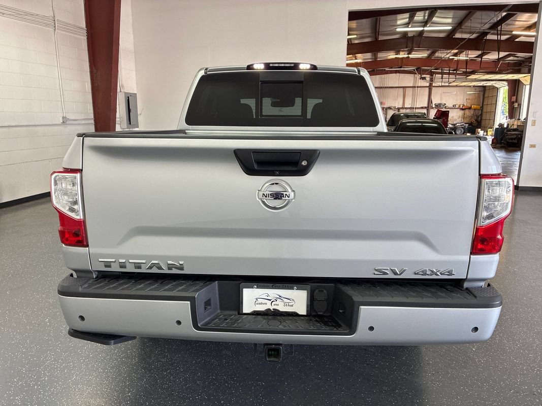 Used 2020 Nissan Titan SV w/ SV Convenience Package AWD/4WD image 5