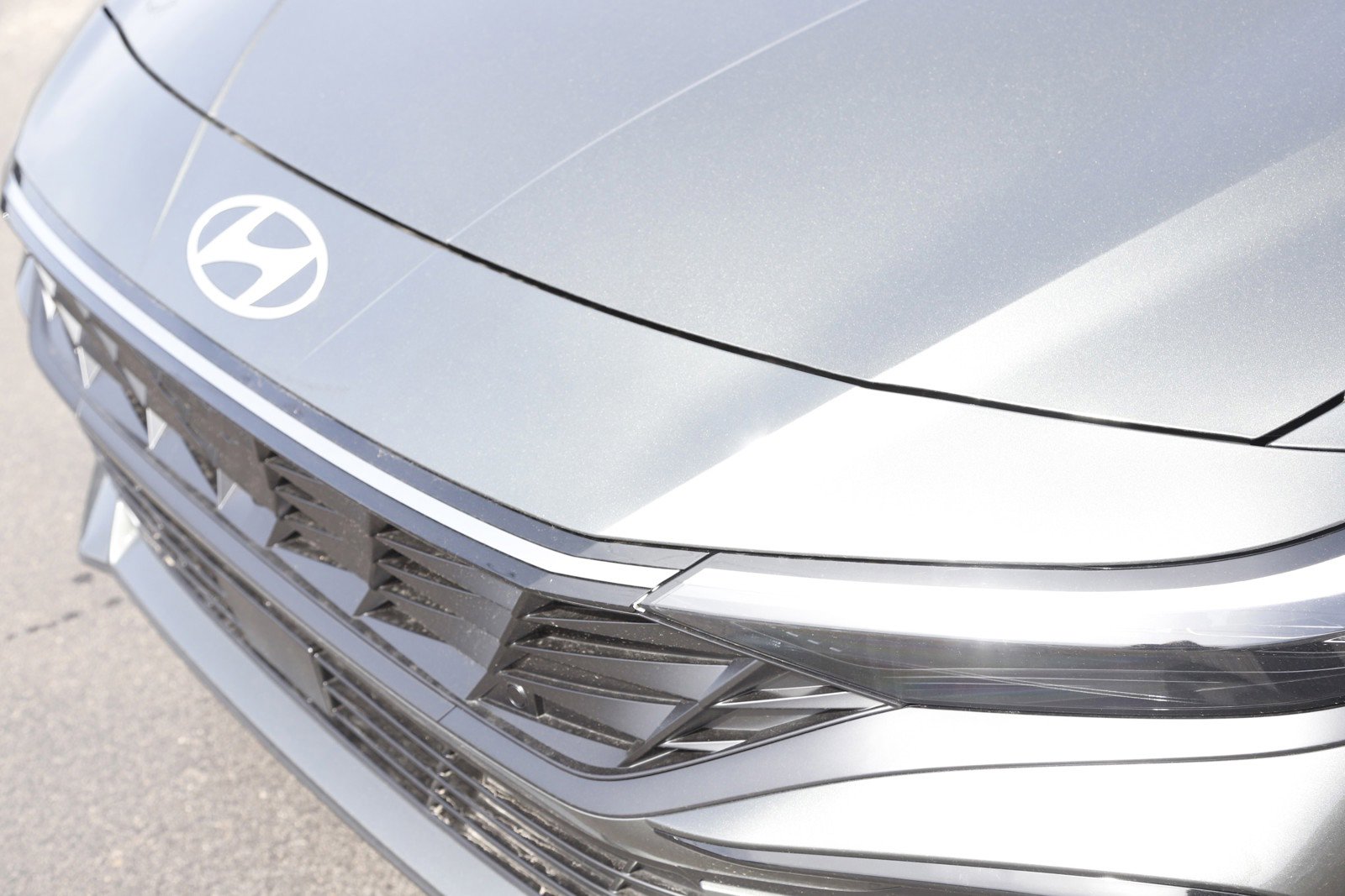 New 2026 Hyundai Elantra Limited FWD image 10
