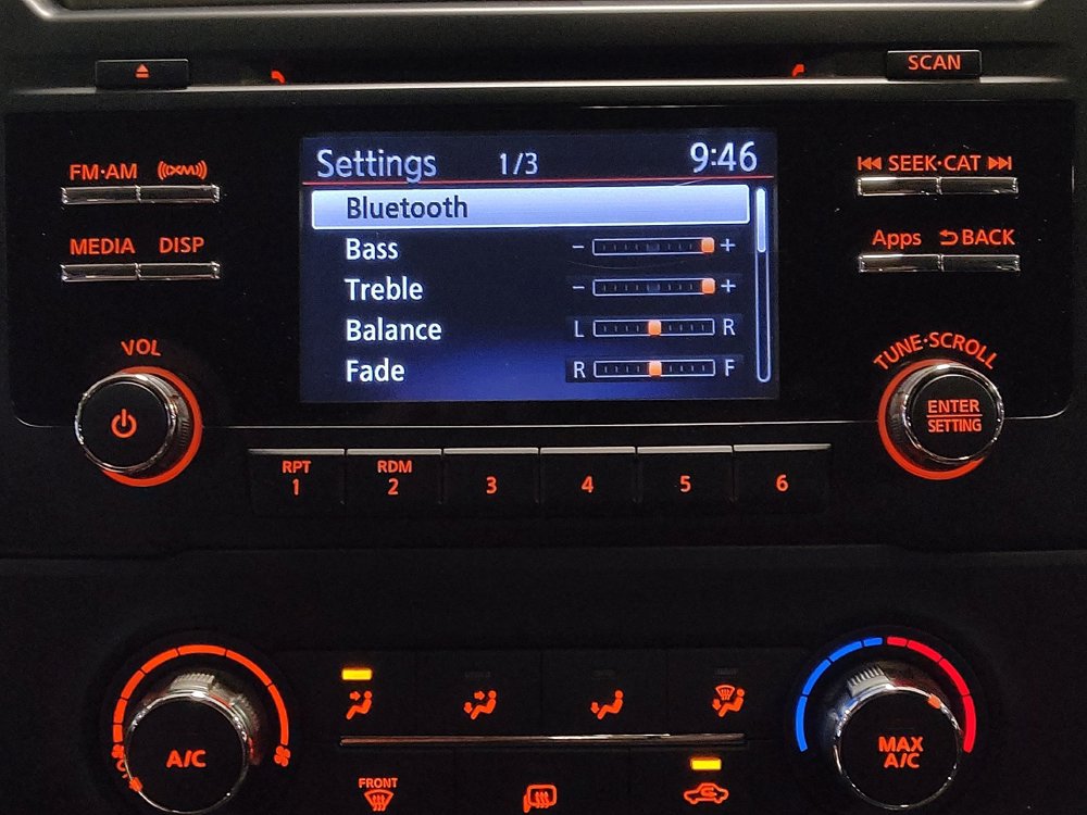 Used 2017 Nissan Titan SV RWD image 25