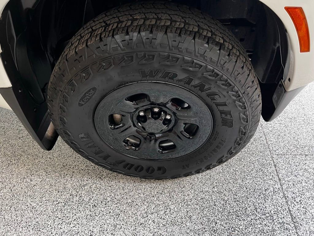 Used 2025 Nissan Frontier S image 7