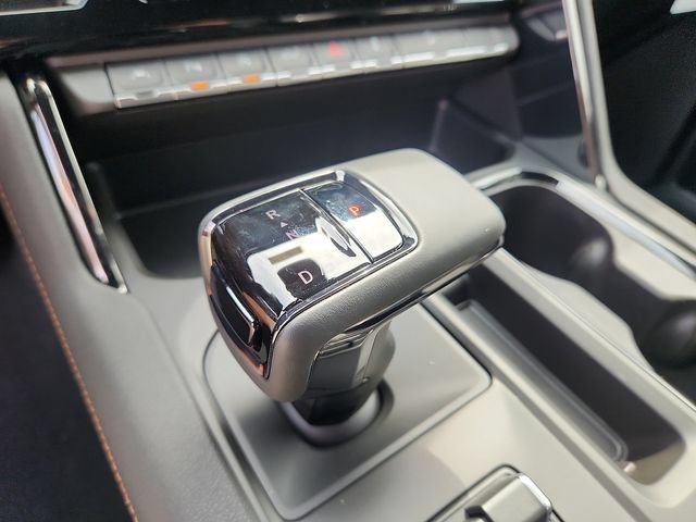 New 2026 GMC Sierra 1500 AT4 w/ Technology Package AWD/4WD image 10