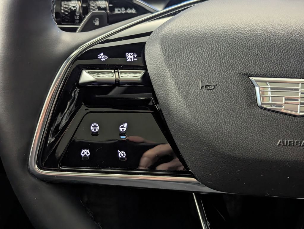 Used 2024 Cadillac Lyriq Luxury w/ LPO, Floor Liner Package image 8