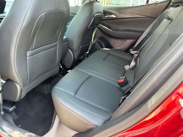 Used 2025 Buick Encore GX Sport Touring w/ Advanced Technology Package AWD/4WD image 6