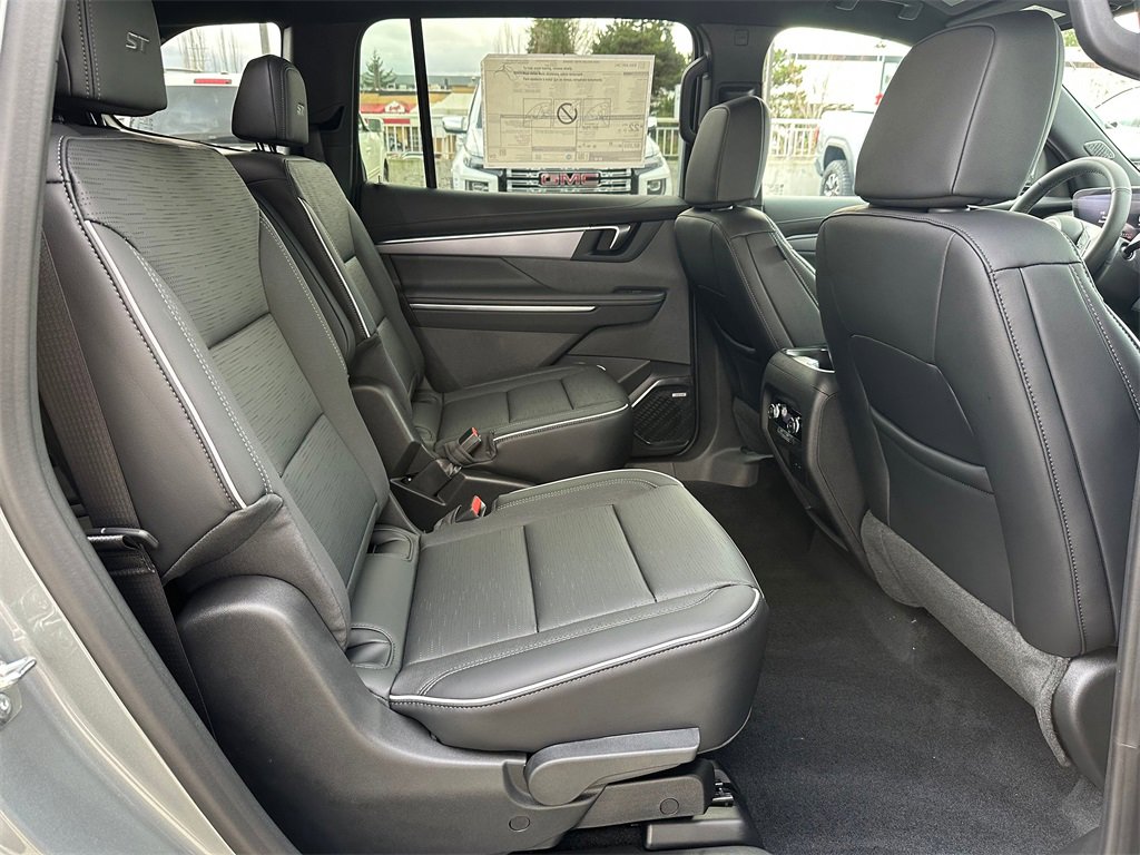 New 2026 Buick Enclave Sport Touring image 12