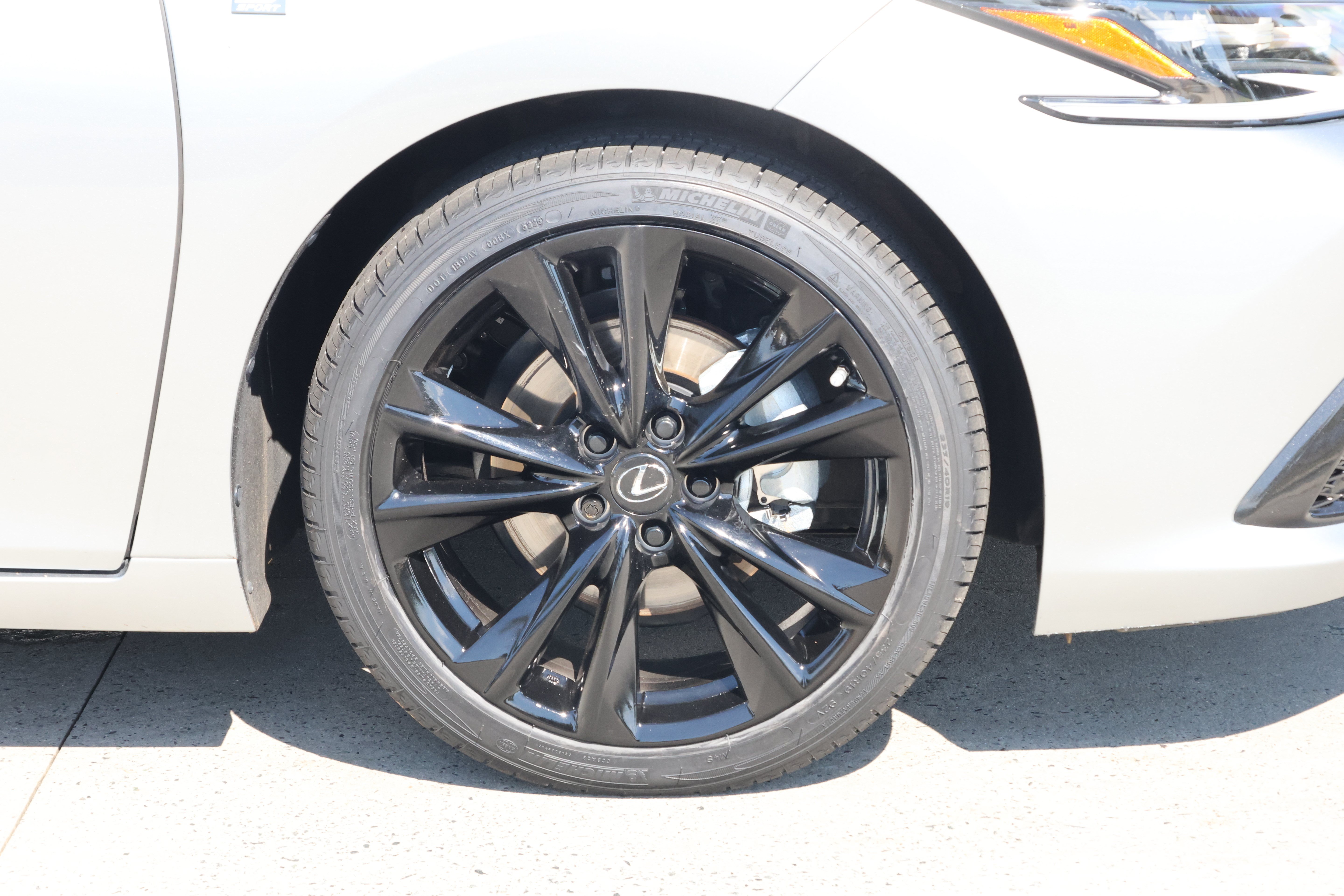 Certified 2024 Lexus ES 350 F Sport w/ Accessory Package (Z1) FWD image 11