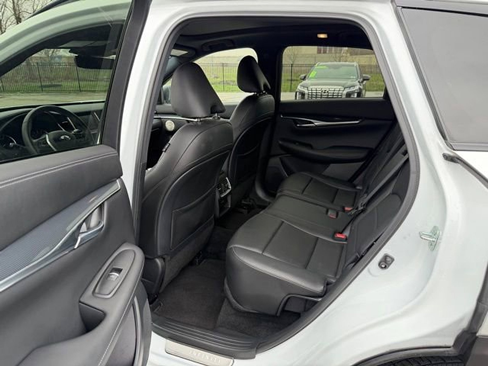 Certified 2023 INFINITI QX50 Sport image 10