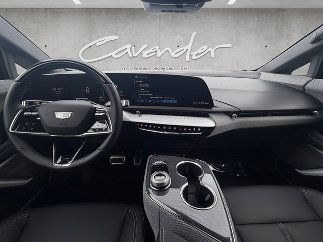 Certified 2025 Cadillac Optiq Sport 1 image 19