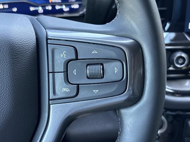 Used 2025 Chevrolet Silverado 2500 ZR2 w/ Technology Package AWD/4WD image 29