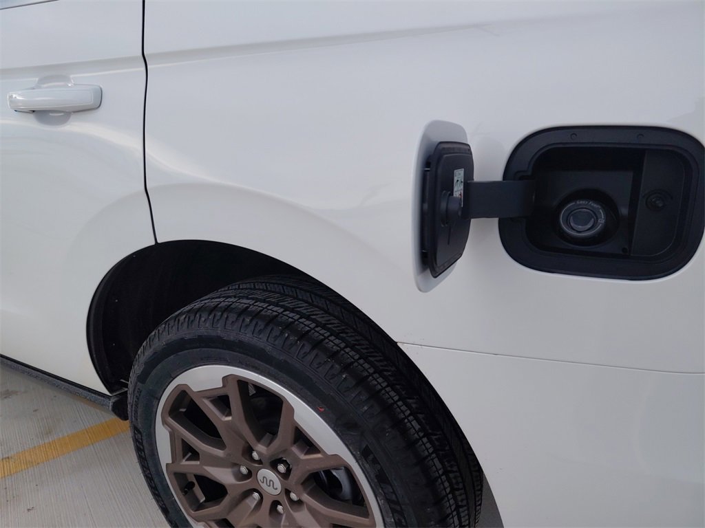 New 2025 Ford Expedition King Ranch image 28