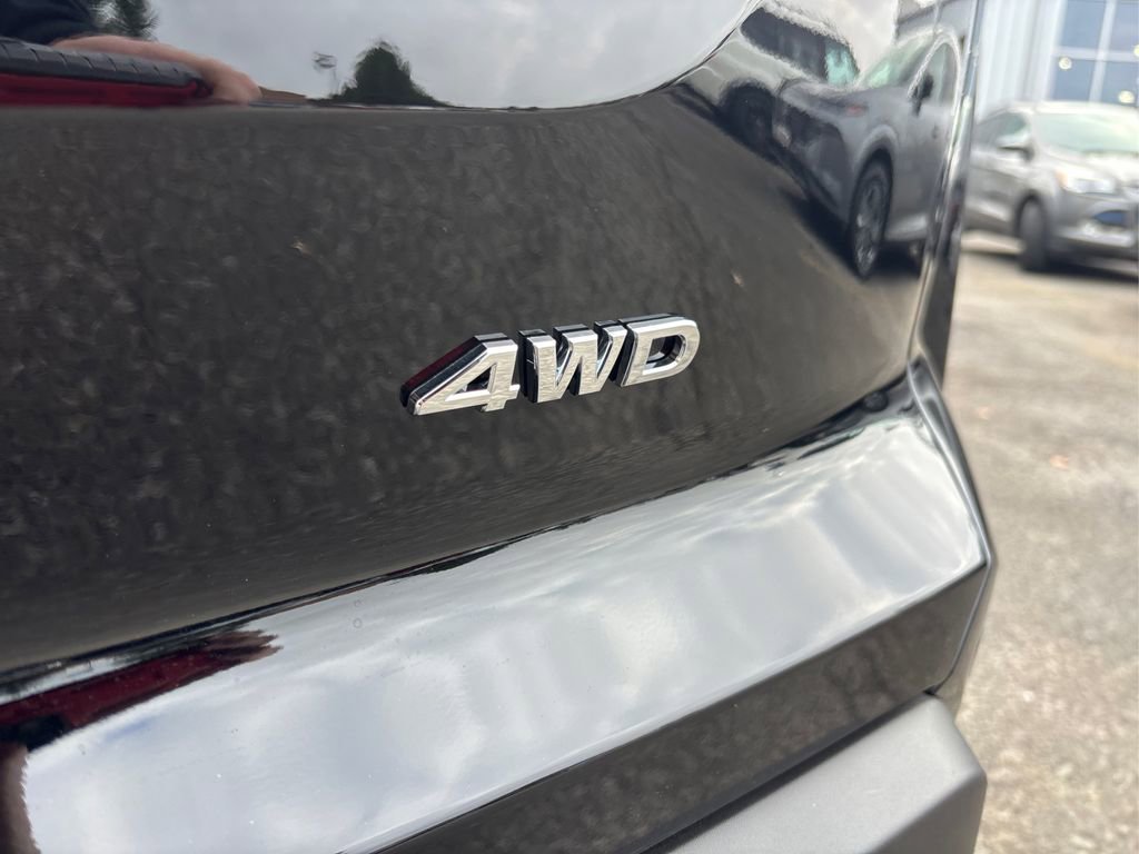 New 2025 Nissan Pathfinder SV w/ Cargo Package image 15