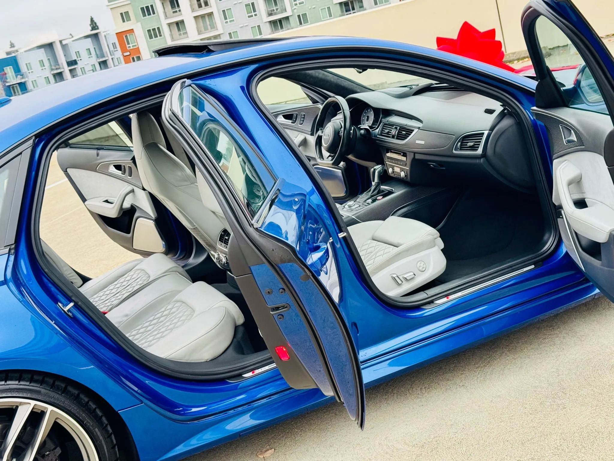 Used 2016 Audi S6 Prestige image 48