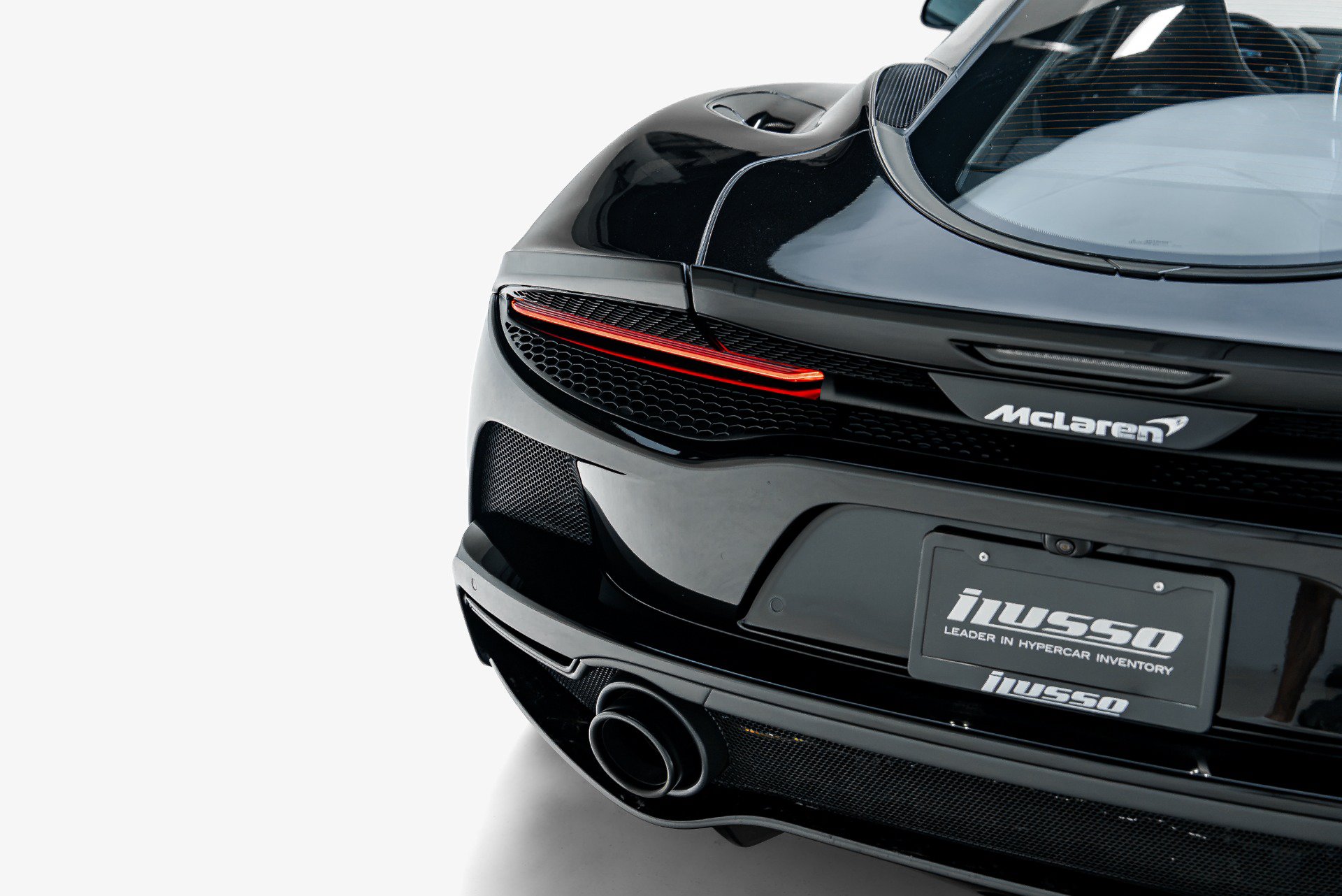 Used 2023 McLaren GT RWD image 26